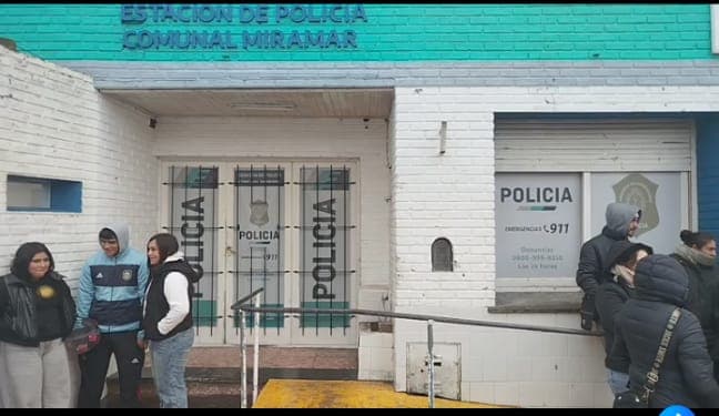 Un accidente que mueve estanterías institucionales
