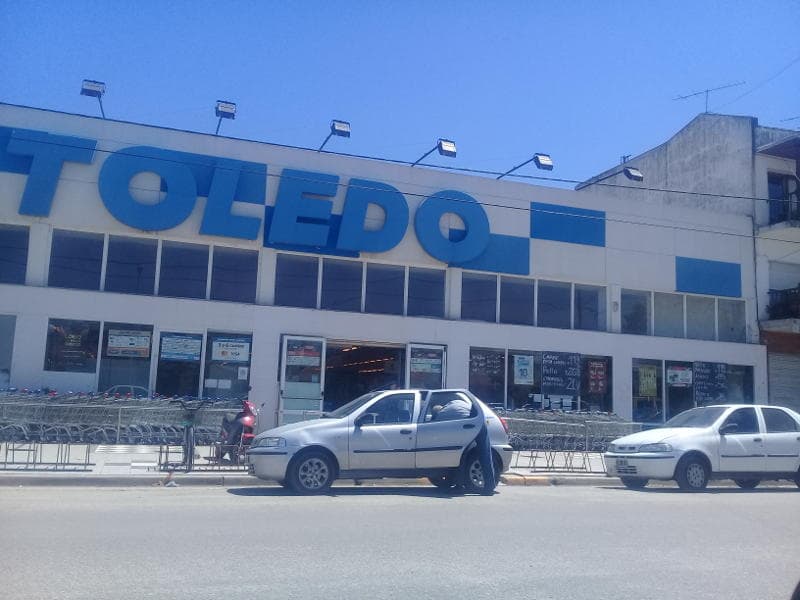 Conflicto en Supermercado Toledo: trabajadores reclaman el pago del 60% restante de sus salarios